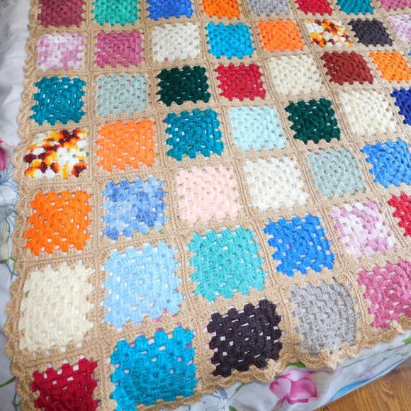 VTG Hand Crochet Knit Multi Colour Granny Square 48" x 58" Afghan Throw Blanket - Picture 3 of 8